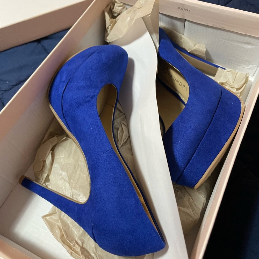 Women's Chinese Laundry “Wonder” Platform Pump High Heels, Size 6M,  Blue Suede